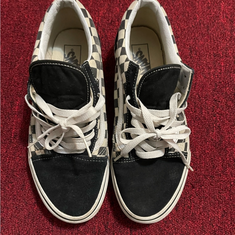 Men’s checkered Vans